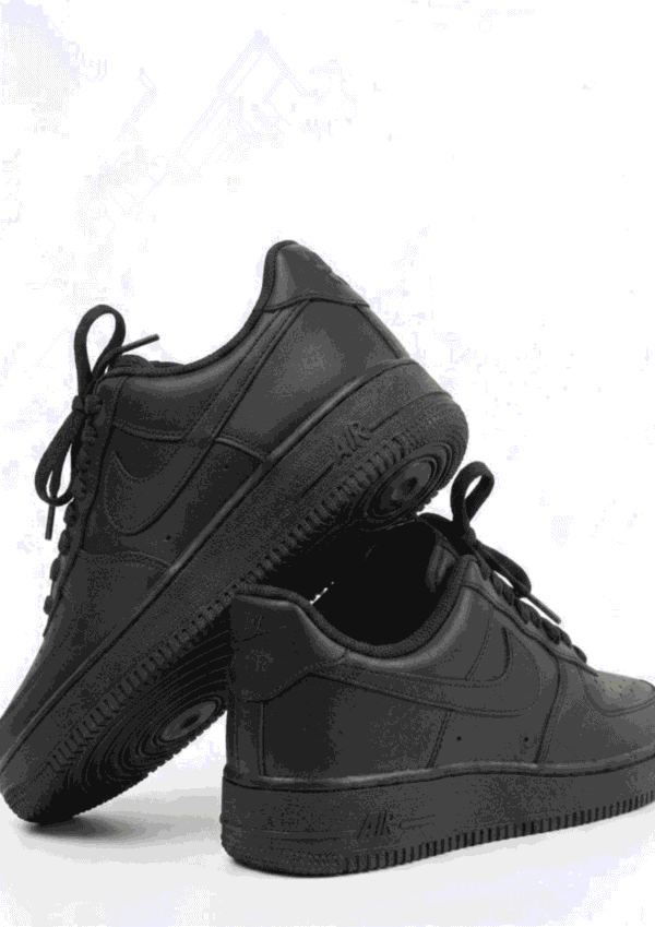 Nike Air Force 1 Triple Black