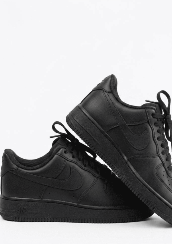 Nike Air Force 1 Triple Black