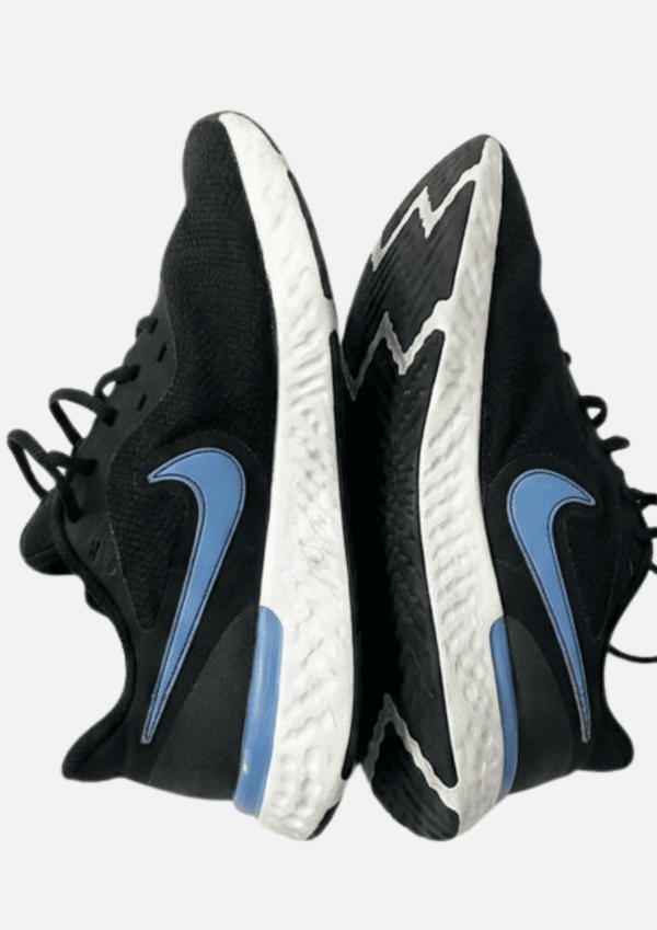 Nike Revolution 5 EXT